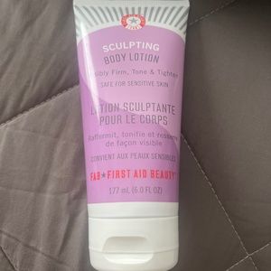 BRAND NEW First aid beauty sculpting lotion